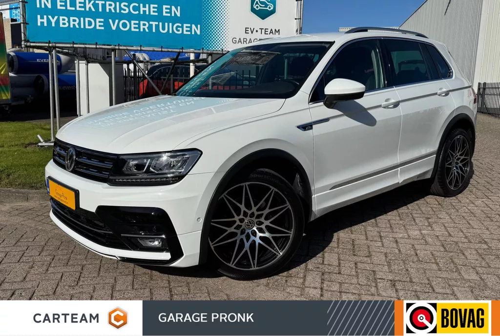 Volkswagen Tiguan 1.5 TSI R-Line 360/CARPLAY/KEYLESS